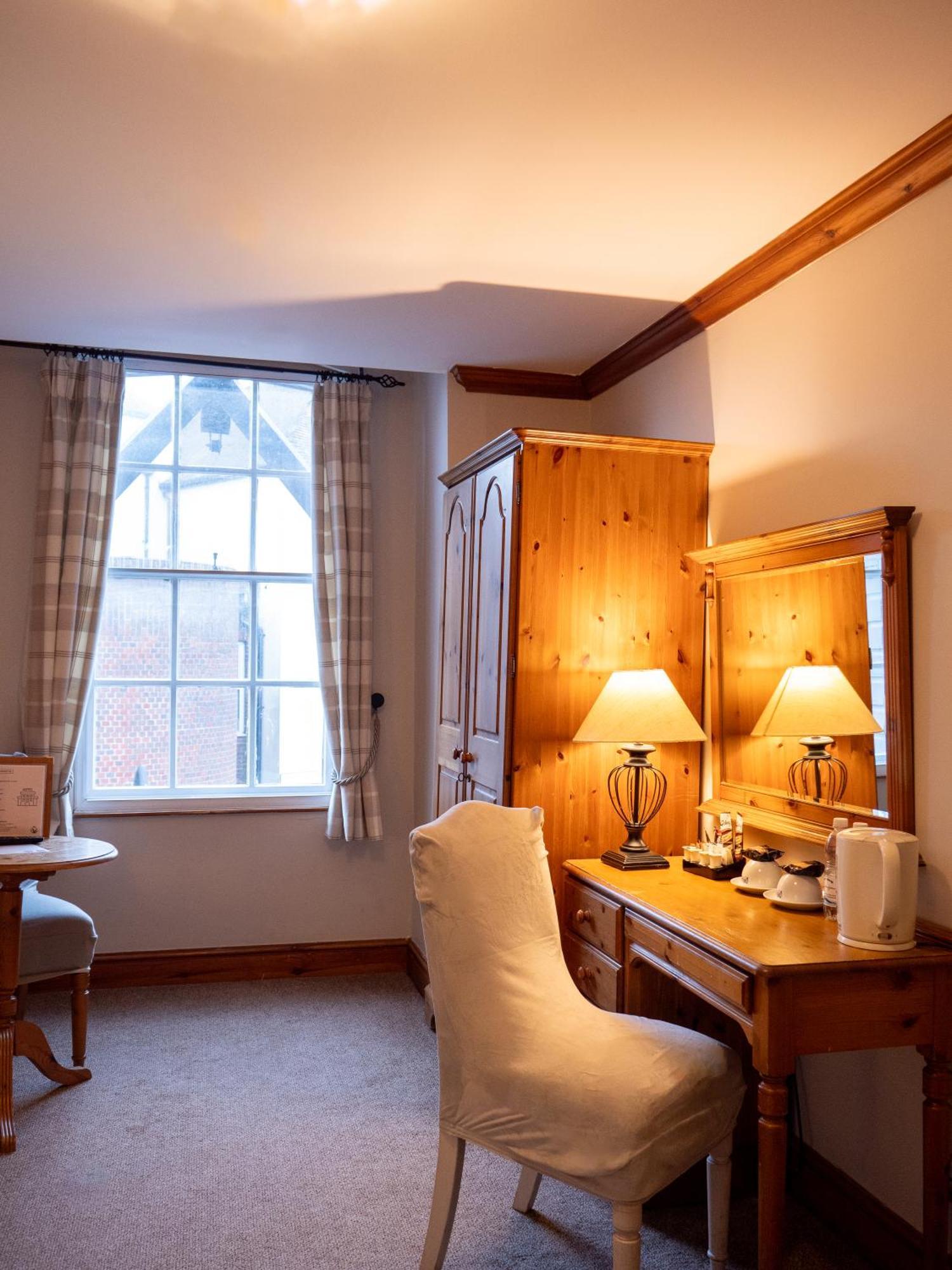 The Vestry Hotel Chichester Exterior photo
